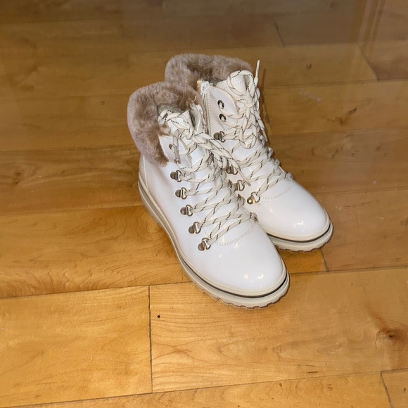 Patricia Charm Bootie size 38 excellent condition- worn only inside - Picture 2 of 7